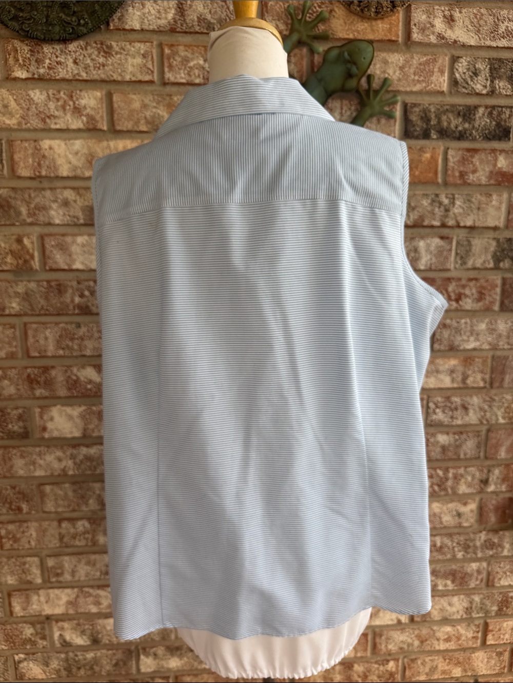 Talbots /Sleeveless Blue Stripe Collared Button-Front Top…200A - Picture 6 of 10